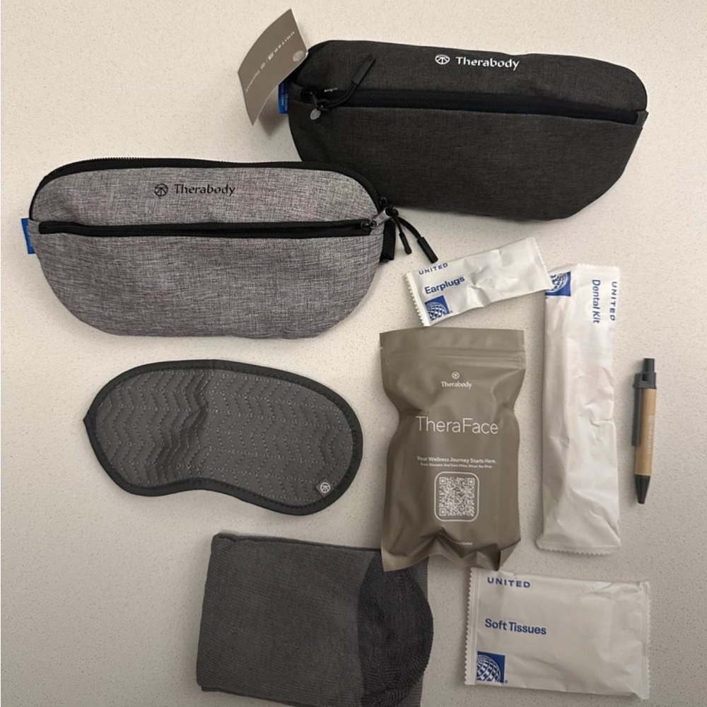 United airlines amenity kits - therabody - Picture 2 of 9